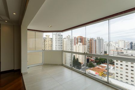 Apartamento para alugar com 144m², 3 quartos e 4 vagasVaranda