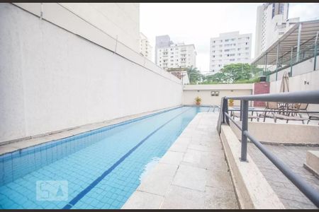Apartamento para alugar com 144m², 3 quartos e 4 vagasÁrea comum - Piscina