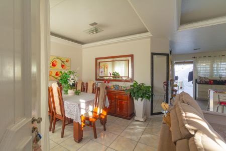Casa à venda com 200m², 3 quartos e 3 vagas Casa à venda com 200m², 3 quartos e 3 vagasSala de Jantar