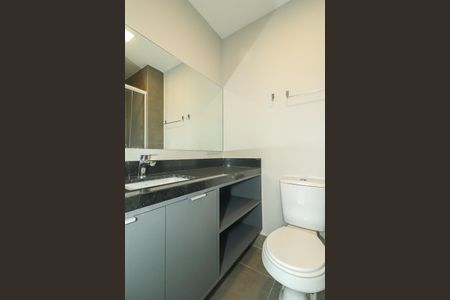 Apartamento à venda com 66m², 2 quartos e 2 vagasBanheiro da Suíte