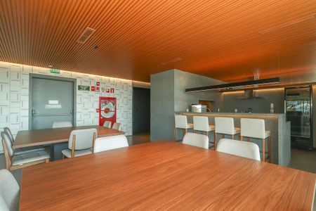 Apartamento à venda com 66m², 2 quartos e 2 vagasÁrea comum - Salão de festas