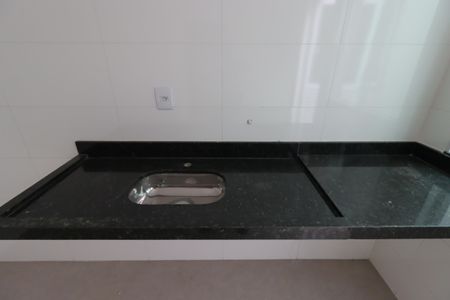 Apartamento à venda com 54m², 1 quarto e 1 vagaCozinha - Pia