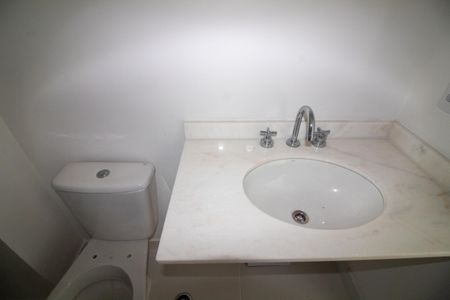 Apartamento à venda com 108m², 4 quartos e 2 vagasBanheiro