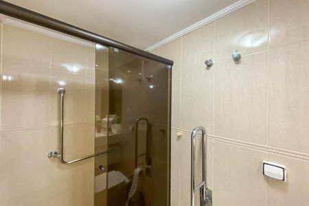 Apartamento à venda com 135m², 3 quartos e 1 vagaBanheiro da Suíte