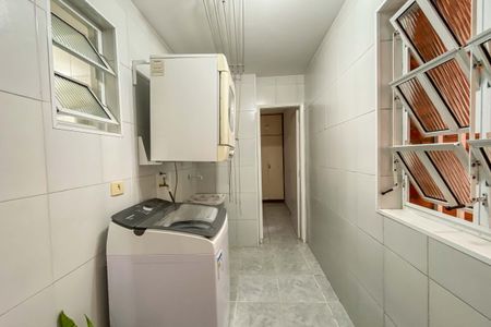 Apartamento à venda com 135m², 3 quartos e 1 vagaÁrea de Serviço
