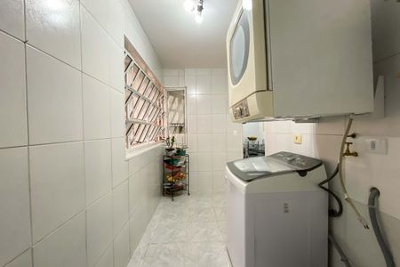 Apartamento à venda com 135m², 3 quartos e 1 vagaÁrea de Serviço