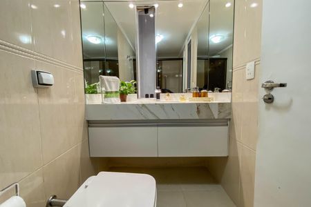 Apartamento à venda com 135m², 3 quartos e 1 vagaBanheiro da Suíte