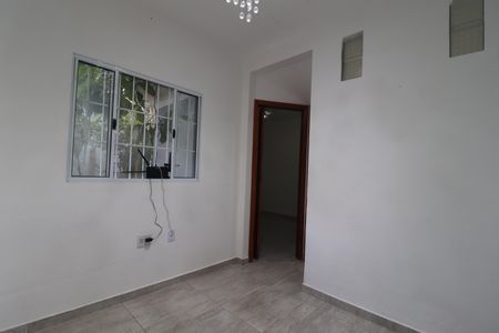 Sala de casa para alugar com 1 quarto, 120m² em Vila Alzira, Santo André