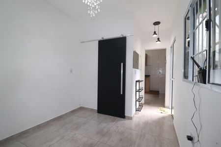 Sala de casa para alugar com 1 quarto, 120m² em Vila Alzira, Santo André