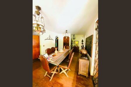 Casa à venda com 6 quartos, 620m² em Morumbi, São Paulo