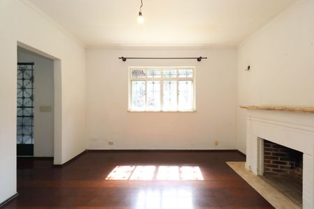 Casa à venda com 340m², 6 quartos e 2 vagasSala 1