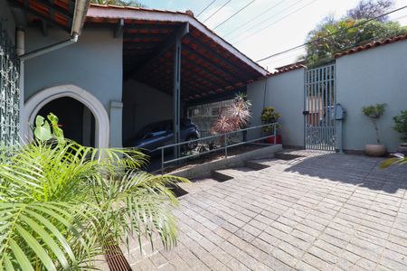 Casa à venda com 340m², 6 quartos e 2 vagasGaragem