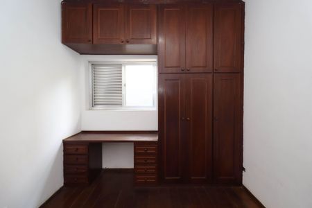 Casa à venda com 340m², 6 quartos e 2 vagasQuarto 3