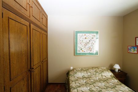 Apartamento à venda com 140m², 4 quartos e 2 vagasQuarto 4