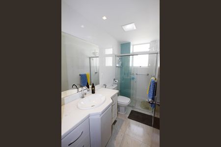 Apartamento à venda com 140m², 4 quartos e 2 vagasBanheiro Social