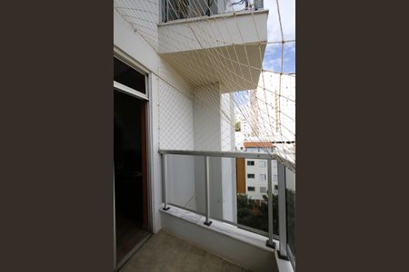 Apartamento à venda com 140m², 4 quartos e 2 vagasVaranda quarto 1