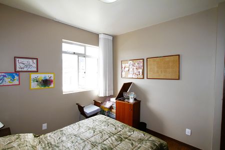 Apartamento à venda com 140m², 4 quartos e 2 vagasQuarto 4