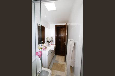 Apartamento à venda com 140m², 4 quartos e 2 vagasBanheiro do Quarto 3