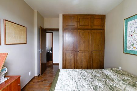 Apartamento à venda com 140m², 4 quartos e 2 vagasQuarto 4