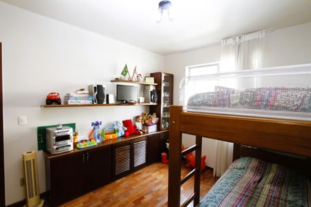 Apartamento à venda com 140m², 4 quartos e 2 vagasQuarto 2