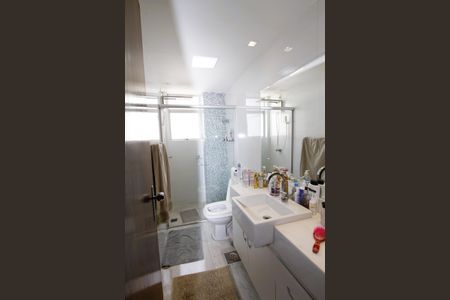 Apartamento à venda com 140m², 4 quartos e 2 vagasBanheiro do Quarto 3