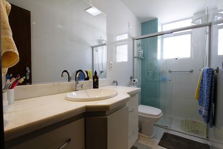 Apartamento à venda com 140m², 4 quartos e 2 vagasBanheiro Social