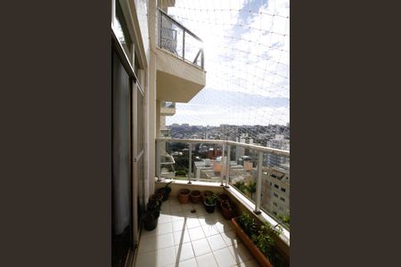 Apartamento à venda com 140m², 4 quartos e 2 vagasVaranda da Sala