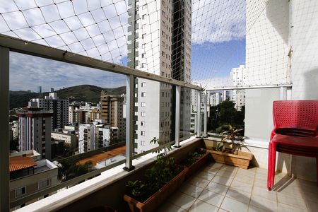 Apartamento à venda com 140m², 4 quartos e 2 vagasVaranda da Sala