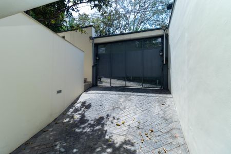 Casa à venda com 381m², 5 quartos e 6 vagasGaragem