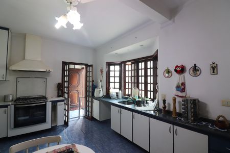 Casa à venda com 240m², 3 quartos e 2 vagasCozinha