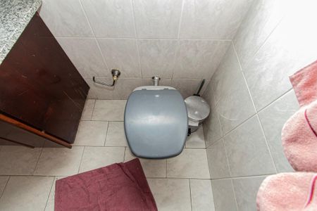 Casa para alugar com 245m², 5 quartos e 6 vagasBanheiro Social