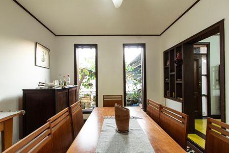 Casa para alugar com 245m², 5 quartos e 6 vagasSala Jantar