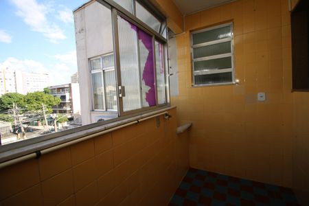 Apartamento para alugar com 64m², 2 quartos e 1 vagaÁrea de Serviço