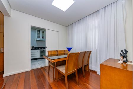 Apartamento à venda com 120m², 3 quartos e 2 vagasSala 2