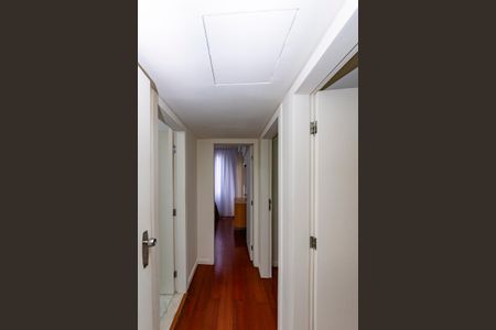 Apartamento à venda com 120m², 3 quartos e 2 vagasCorredor