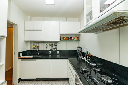 Apartamento à venda com 120m², 3 quartos e 2 vagasCozinha