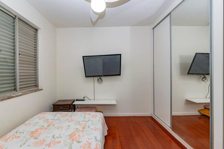 Apartamento à venda com 120m², 3 quartos e 2 vagasQuarto 1