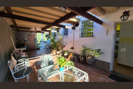 Casa à venda com 400m², 4 quartos e 5 vagasÁrea Externa