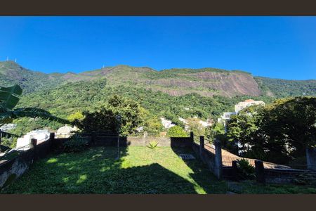 Casa à venda com 400m², 4 quartos e 5 vagasÁrea Externa