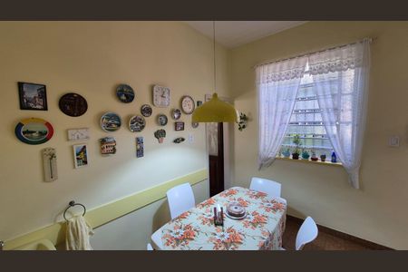 Casa à venda com 400m², 4 quartos e 5 vagasCozinha