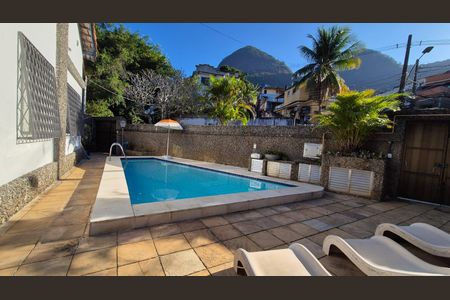 Casa à venda com 400m², 4 quartos e 5 vagasPiscina