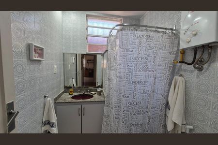 Casa à venda com 400m², 4 quartos e 5 vagasBanheiro 1