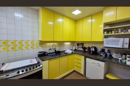 Casa à venda com 400m², 4 quartos e 5 vagasCozinha