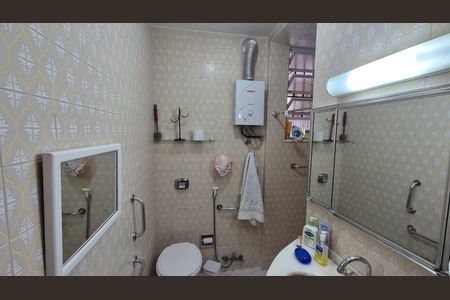 Casa à venda com 400m², 4 quartos e 5 vagasBanheiro 3