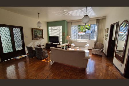 Casa à venda com 400m², 4 quartos e 5 vagasSala de Estar