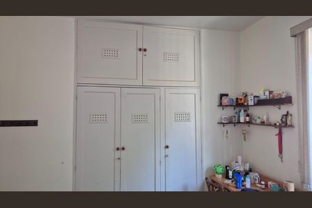 Casa à venda com 400m², 4 quartos e 5 vagasQuarto 2