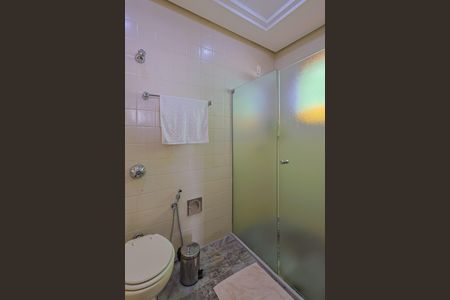 Apartamento à venda com 170m², 3 quartos e 2 vagas Apartamento à venda com 170m², 3 quartos e 2 vagasBanheiro da Suíte