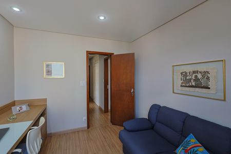 Apartamento à venda com 170m², 3 quartos e 2 vagas Apartamento à venda com 170m², 3 quartos e 2 vagasQuarto 1