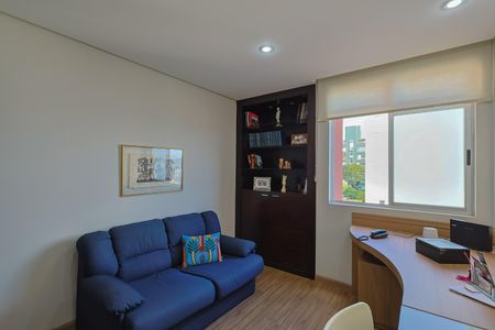 Apartamento à venda com 170m², 3 quartos e 2 vagas Apartamento à venda com 170m², 3 quartos e 2 vagasQuarto 1