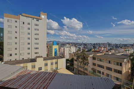 Apartamento à venda com 170m², 3 quartos e 2 vagas Apartamento à venda com 170m², 3 quartos e 2 vagasQuarto 2 Vista